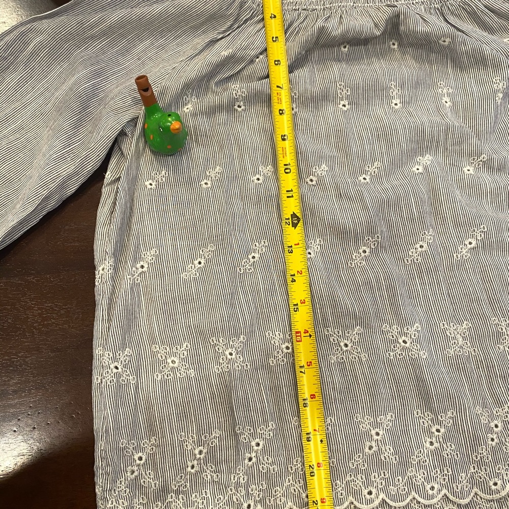 Eyelet Striped Linen Gap Blouse - Picture 6 of 7